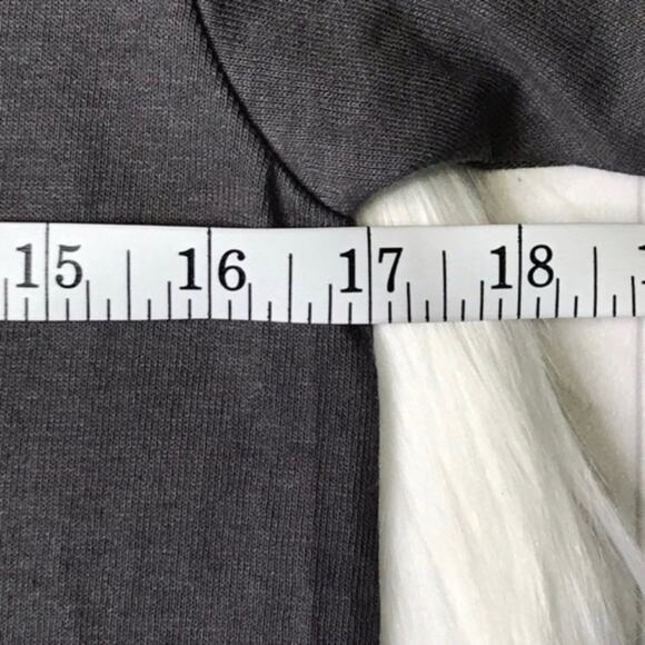 NWT Batman graphic tee - Picture 2 of 4